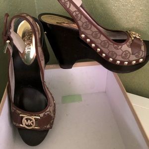 Micheal Kors wedges size 8.5